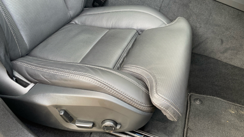 Volvo XC60 2.0 B5P Ultra Dark 5dr AWD Geartronic Petrol Estate